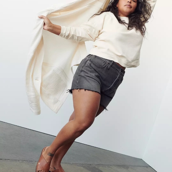 MADEWELL Grey Relaxed Denim Shorts in Bienville Wash 31 - Picture 12 of 13